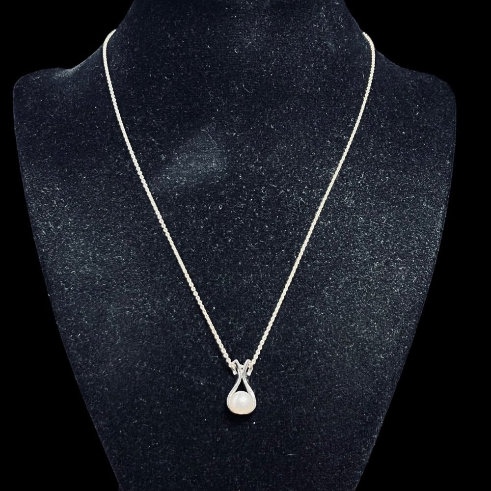 Sterling Silver Cable Chain Necklace With Faux Pearl Pendant  (5378)